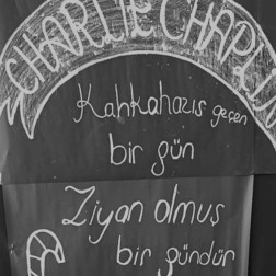 CHARLİE CHAPLİN'İ TANIYORUZ.