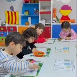 💡 Geleceğin Enerjisi: Tasarruflu Minikler İş Başında!