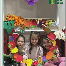 🍎 Renklerin ve Vitaminlerin Dünyasına Yolculuk! 🍓