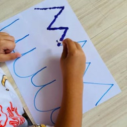 🎨 Küçük Ellerin Büyük Yolculuğu: Çizgi Çalışmaları