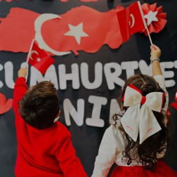 Bayrak Sevgisi ve Milli Değerler Etkinliği