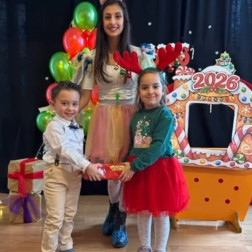 Yeni Yıl Temalı Hediyeleşme ve Neşe Etkinliği