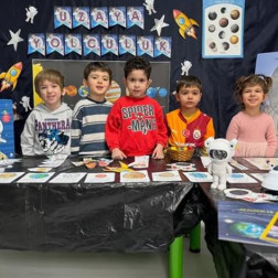 Uzaya Yolculuk Sınıf Sergisi