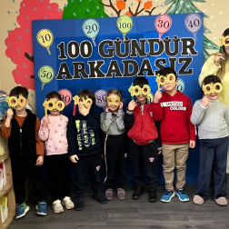 100 GÜNDÜR ARKADAŞIIIIIZ