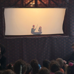 Gölge Oyunu ile Hayal Gücü Sahneye Taşındı