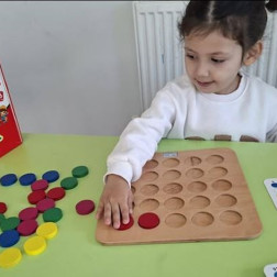 Renk Eşleştirme ve Mantık Oyunu