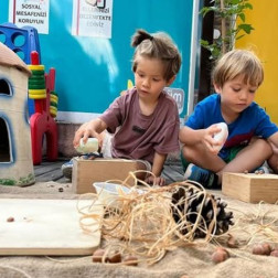 Doğal Materyallerle Keşif ve Yerleştirme Oyunu