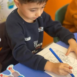 Bayrak Temalı Çizgi ve Boyama Çalışması