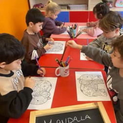 Mandala Boyama ve Odaklanma Çalışması