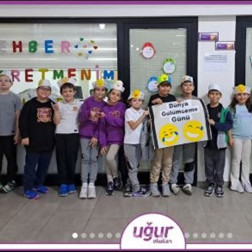 Gülümsemenin Gücüyle Aydınlanan Bir Gün! 😊✨