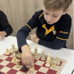 ♟️ Strateji ve Odaklanma: Geleceğin Hamleleri Bugün Atılıyor!