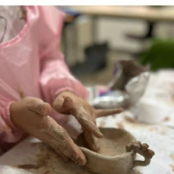 🎨 Küçük Ellerde Hayat Bulan Düşler: Seramik Atölyemiz!