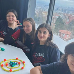 ⚛️🔬 Laboratuvar dersi ve Atom Modelleme