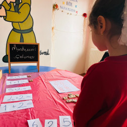 🧮 Montessori Matematik Çalışması