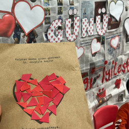 Sevgi Panosu ve Kalpten Kalbe Mesajlar