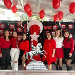 Cumhuriyet’in Aydınlık Yüzleri: Geleceği İnşa Eden Kadınlar