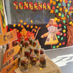 Doğanın Renklerini Kavanozlara Sığdırdık