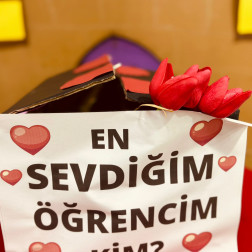 Kutunun İçindeki Mucize: Kendini Sevmek!