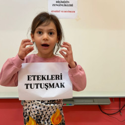 🎭 Küçük Dillerde Büyük Sözler: Atasözleri ve Deyimler! 🎙️