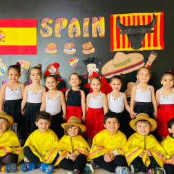 Küçük Matadorlar ve Flamenko Esintileri 💃🕺