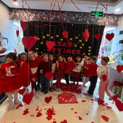 ❤️ Küçük Kalplerde Kocaman Bir Sevgi!