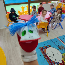 Kukla ile Eğlenerek Öğreniyoruz