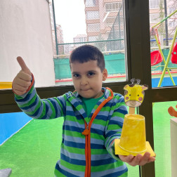 Geri Dönüşüm ile Üretiyor ve Öğreniyoruz