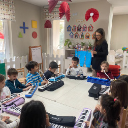 Müzik Atölyemizde Ritim ve Melodi Keşfi