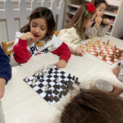 Satranç ile Zihinsel Becerilerimizi Güçlendiriyoruz