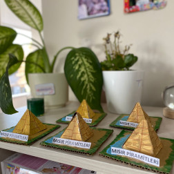 Sanat Etkinliği ile Mısır Piramitlerini Tanıyoruz