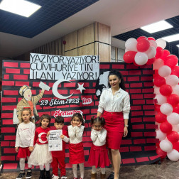 Cumhuriyet Coşkusunu Birlikte Yaşıyoruz