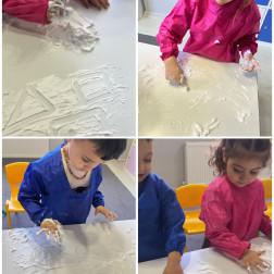 Köpük Şekiller Oyunu ile Duyusal ve Yaratıcı Keşif Etkinliği