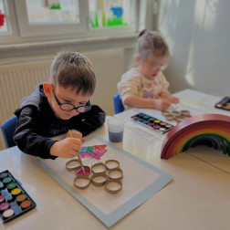 Küçük Eller, Büyük Hayaller: Geri Dönüşüm Sanatla Buluşuyor!