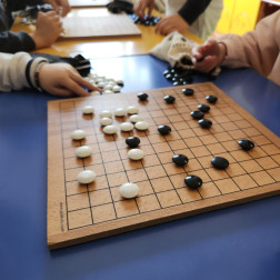 Küçük Hamleler, Büyük Stratejiler: Go Okulu’nda Zihin Jimnastiği!