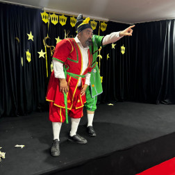 HACİVAT KARAGÖZ GÖLGE OYUNU