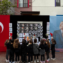 Küçük Kalplerde Büyük Bir Özlem: 10 Kasım