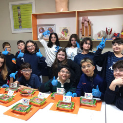 Minik Ellerde Hayatın Temeli: Bitki Hücresi Yolculuğumuz!