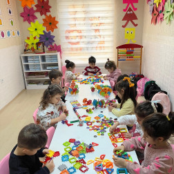 Yapı Oyuncakları ile Tasarım Etkinliği