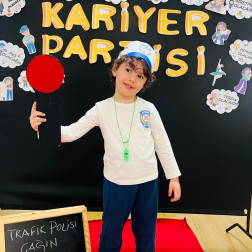 Kariyer Partisi – Hayallerim Sahneye Çıkıyor