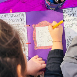 Minik Kalplerden Annelerine Sevgi Dolu Çalışmalar 🌸