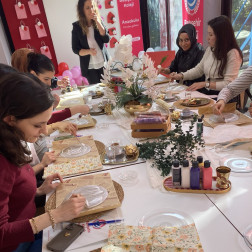 Annelerimiz Çocuk Olursa ☺️