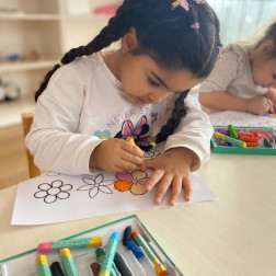 Minik Ellerden Baharın İlk Buketi: Sanat ve İnce Motor Atölyemiz