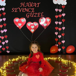 Sevgiyle Büyüyoruz