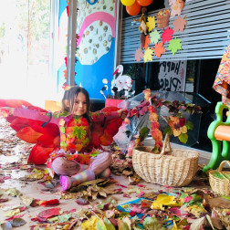 Sonbaharın Renkleri Küçük Kalplerimizde Canlanıyor!