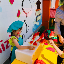 Küçük Şeflerin Renkli Meyve Şöleni!