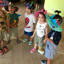 🎨 Hayal Gücümüzle Şapkalar Tasarlıyoruz