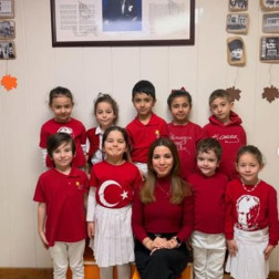 Geleceğin Teminatı Küçük Yürekler Atatürkü’n İzinde