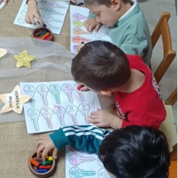 Sihirli Sözcüklerin Gücü: Nezaket Kapılarını Aralıyoruz!