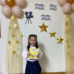 Okul Öncesi Eğitimde Sinema Temalı Etkinlik: Geleceğin Yıldızları Sahnede!