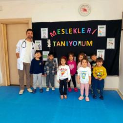 Küçük Kalpler, Büyük Hayaller: Doktorluk Mesleğini Tanıyoruz!